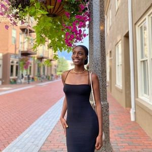 Meet your Posher, Anawya